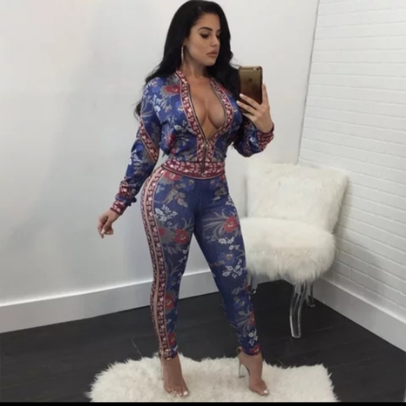 Boutiques Pants - 2 piece pants set. Floral print.